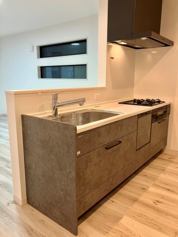 南台戸建のキッチン