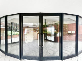 【エントランス】 | ベルク浜寺公園 | 住宅ローン相談会も開催中ですので、お気軽にお問い合わせ下さいませ♪