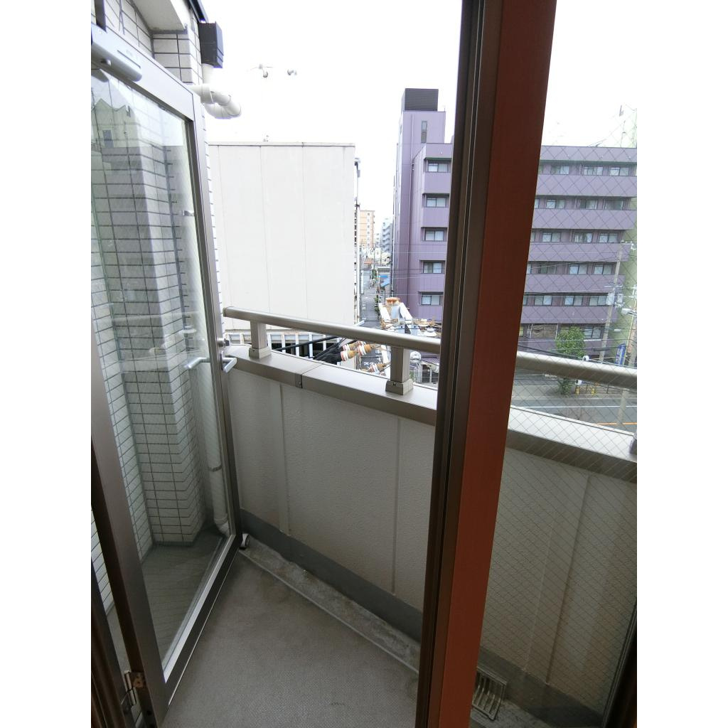 ミックコート東三国のバルコニー