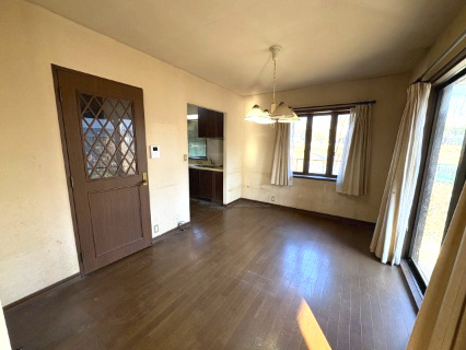 東松山市東平　中古戸建の居間・リビング