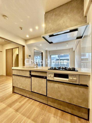 【キッチン】 | 洋伸東大島マンション | ワイドで収納豊富なシステムキッチン