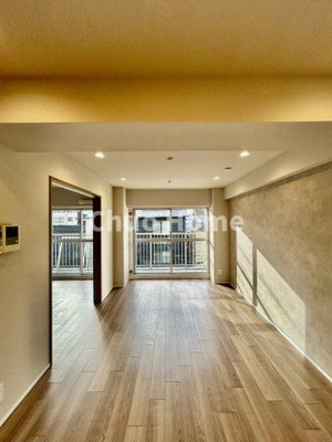 【居間・リビング】 | 洋伸東大島マンション | リビングダイニング