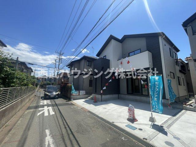 【仲介手数料無料】所沢市青葉台５期　全２棟　２号棟　新築住宅は西武ハウジング　の前面道路含む現地写真