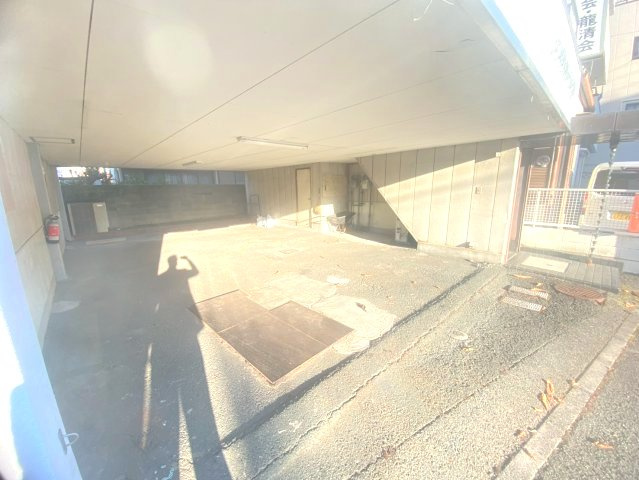 豊橋市前田南町貸店舗の駐車場