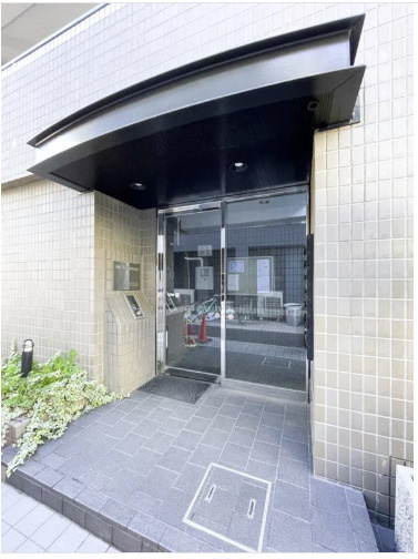 アベニュー烏山のエントランス