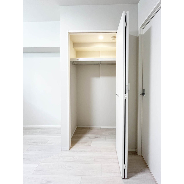 ラ・ペルラ下北沢の収納