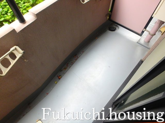 ウィンベルソロ世田谷赤堤のバルコニー