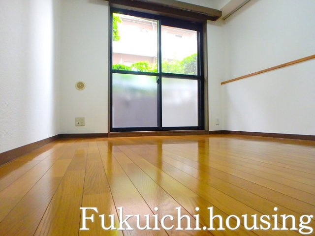 ウィンベルソロ世田谷赤堤の居間・リビング