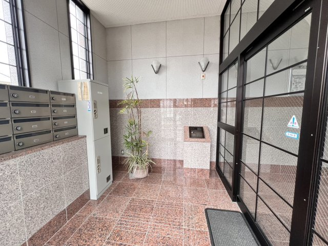 オープンロード204のエントランス