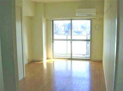 【居間・リビング】 | いずみマンションⅡ | おしゃれな居間です