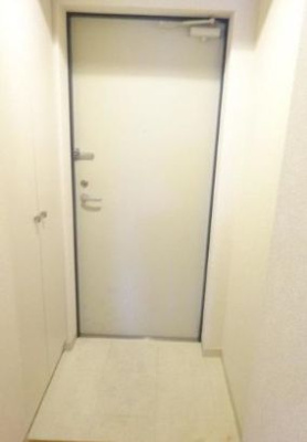 【玄関】 | いずみマンションⅡ | 明るい玄関です