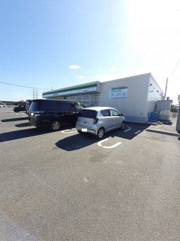 オルテンシア・ハルディンＡの周辺|ファミリーマート宇部妻崎開作店まで400m