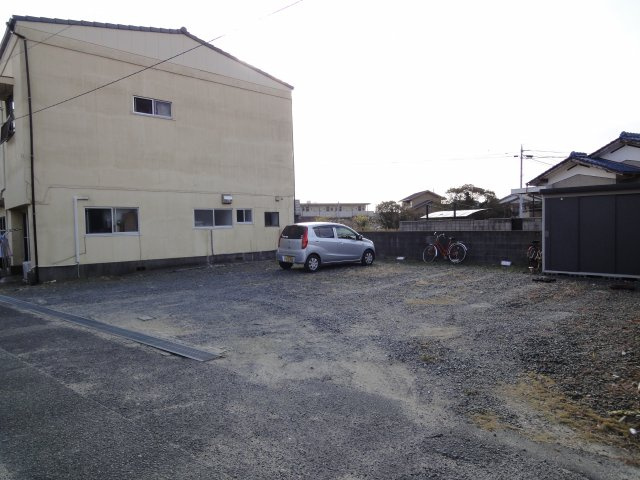 ひなたハイツの駐車場