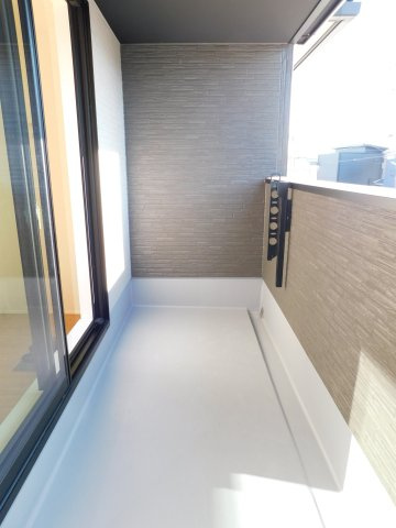 あま市七宝町川部屋敷代の新築一戸建のバルコニー|◇バルコニー◇　　急な天候の変化でも安心なインナーバルコニー！
