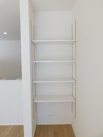 あま市七宝町川部屋敷代の新築一戸建の収納|◇シェルフ◇　　暮らしが便利になる収納スペース完備！