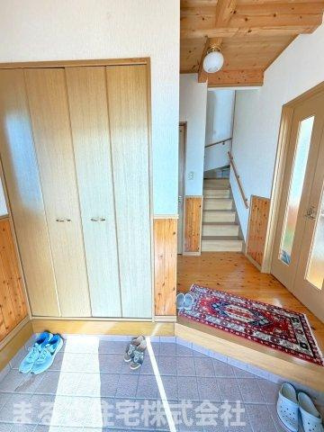 月見ヶ丘3丁目　中古戸建の玄関