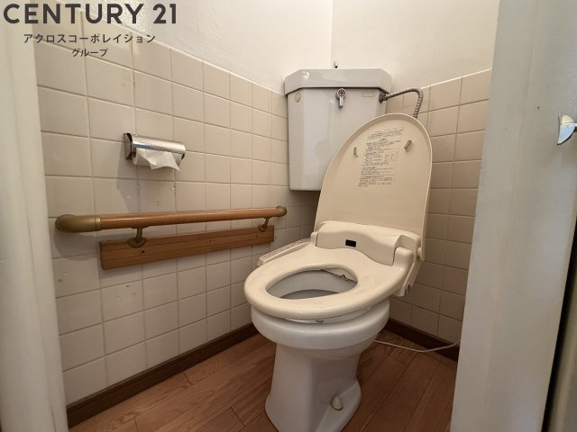 ゆったりとした空間のトイレです