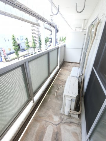 【バルコニー】