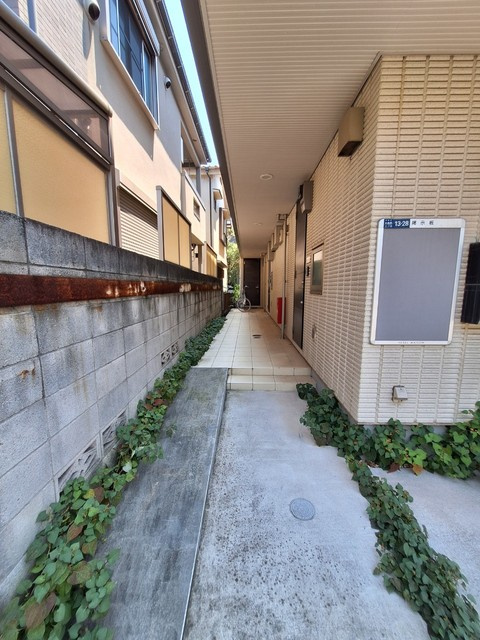 グレース大森弐番館のエントランス|※別部屋参考写真