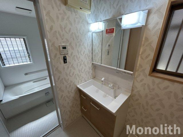 美木多上戸建賃貸の独立洗面台