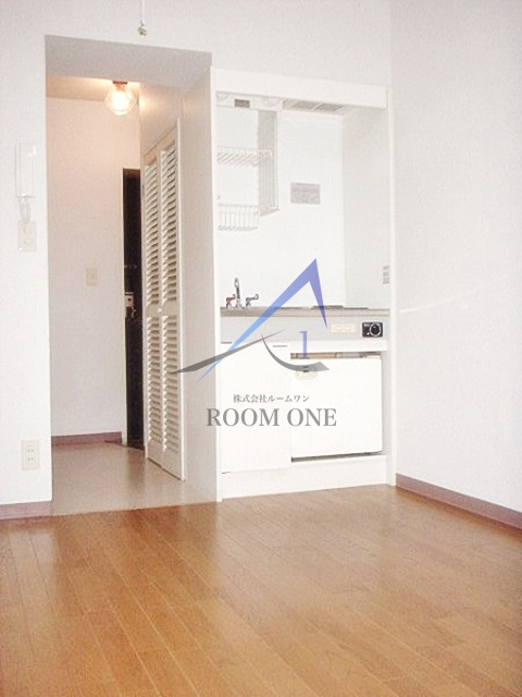 トーシン・フェニックスマンション西経堂の居間・リビング|洋室のお部屋です。