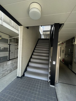 【ロビー】 | レオパレス豊里Ⅱ | ゆとりのあるロビーです