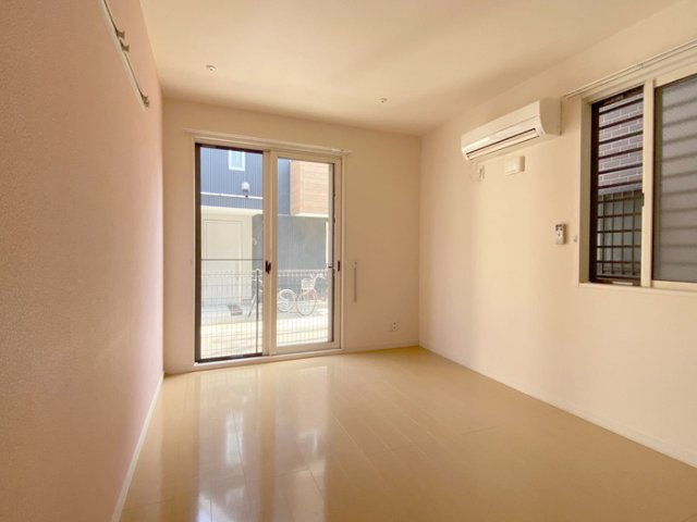 フローラ・フジタの居間・リビング