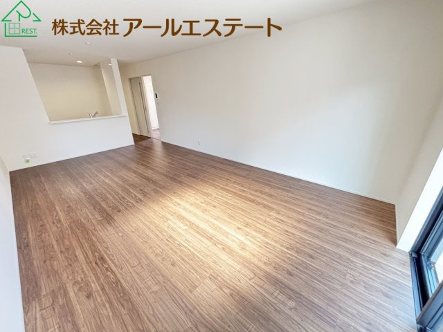 加古郡播磨町北本荘6丁目　9期　　山陽電鉄「別府駅」徒歩17分の居間・リビング