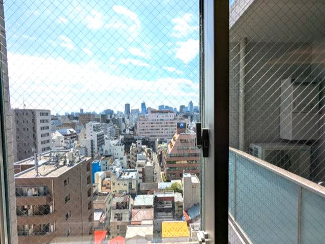 BRANSIESTA上野の設備|13FDENの窓から南側の眺望、上層階は日当たり眺望良好です