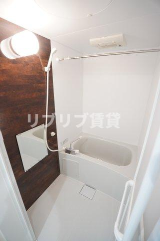 コモイルソーレ弁天の浴室