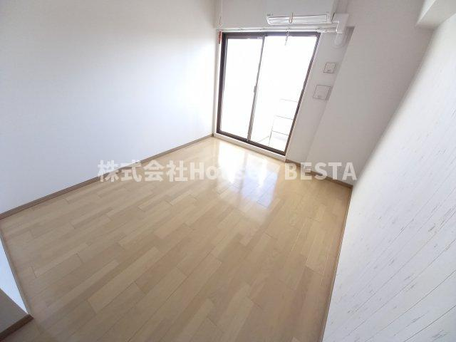 ファーストフィオーレ三宮イーストの寝室