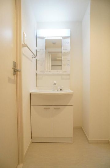 リブリ・レジデンス大木の独立洗面台