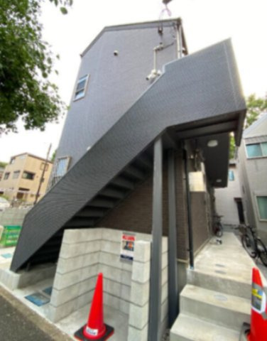 多摩市貝取１丁目のアパート