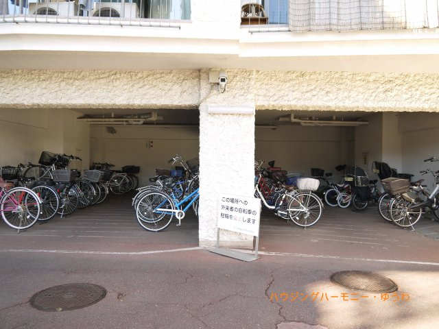 【駐輪場】 | カーサ常盤台 | 建物内に、便利な駐輪場有ります。