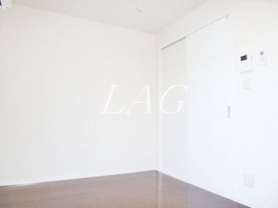 【居間・リビング】 | b'CASA町田 | 洋室のお部屋です。