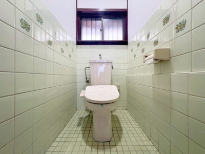 【トイレ】 | 豊中市中桜塚3丁目貸家