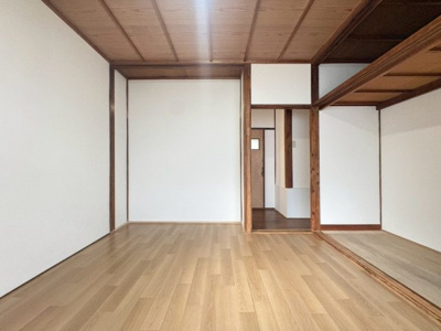 【寝室】 | 豊中市中桜塚3丁目貸家