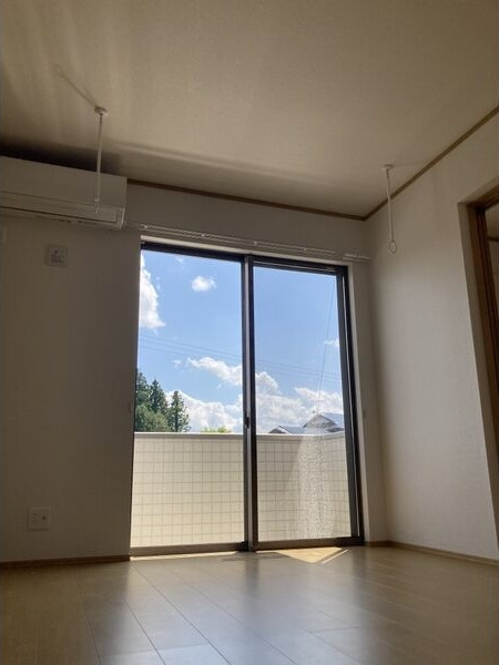 grand parace十二丁目IIの居間・リビング