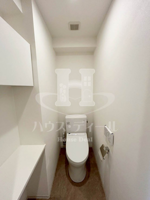 【トイレ】 | プレシャス赤羽岩淵 | 清潔感のあるトイレです