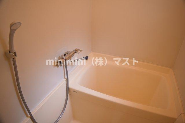 レジデンスなんばの浴室