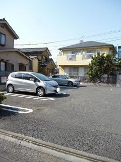 【駐車場】