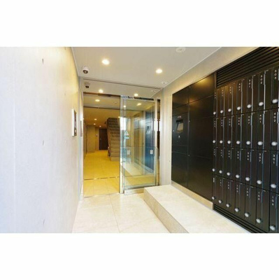 【エントランス】 | リビオメゾン都立大学