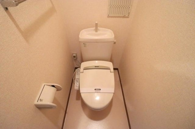 【トイレ】 | コモド八ヶ崎 Ａ・Ｂ | 温水洗浄暖房便座