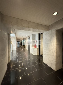 【ロビー】 | ブルク六義園