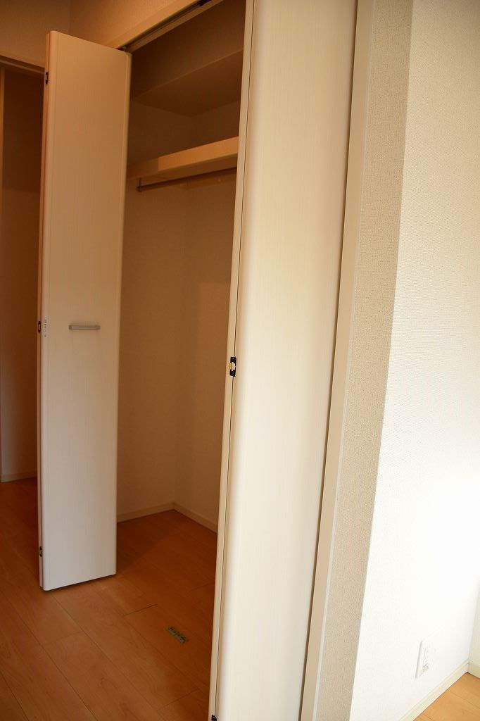 サンライズ　１２の収納|大きなものも収納できそうです