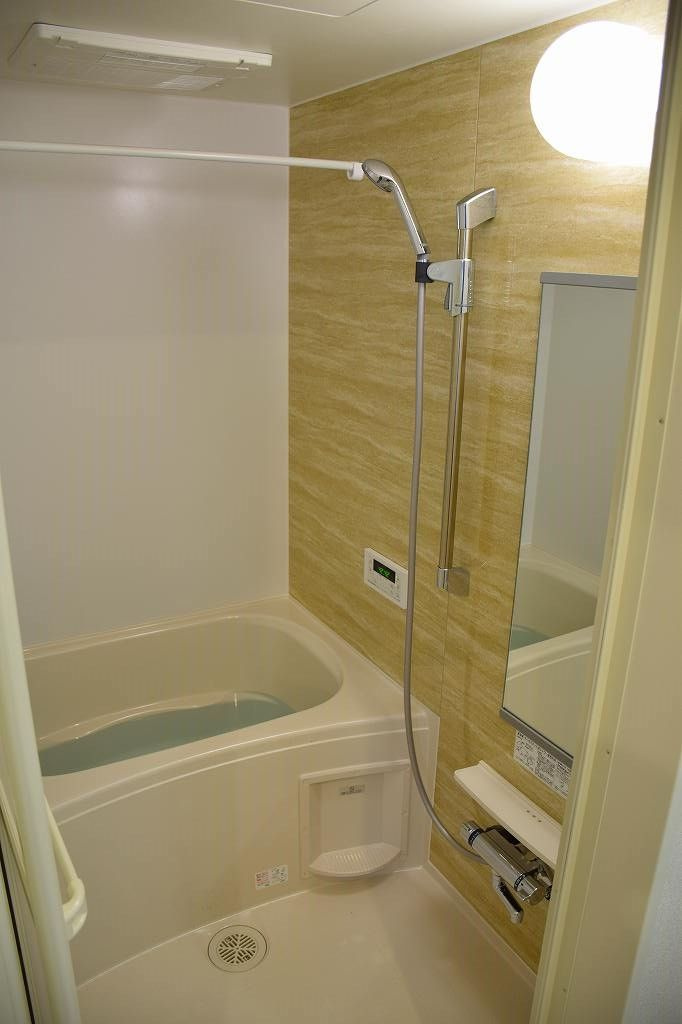 サンライズ　１２の浴室|お風呂で日々の疲れを落としましょう