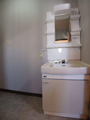 【洗面所】 | フレグランス大内 | 使いやすい洗面所です