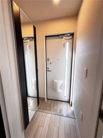 ルミナスピュア神戸の玄関