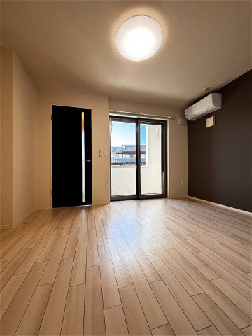 ルミナスピュア神戸の居間・リビング