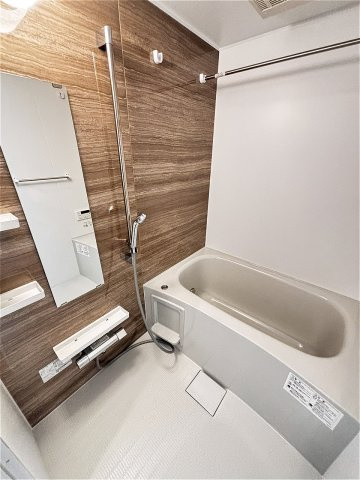 ルミナスピュア神戸の浴室